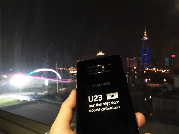 Hình ảnh điện thoại Galaxy Note8 phiên bản đặc biệt dành tặng đội tuyển U-23