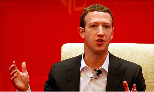 CEO Facebook đã xin lỗi người dùng 